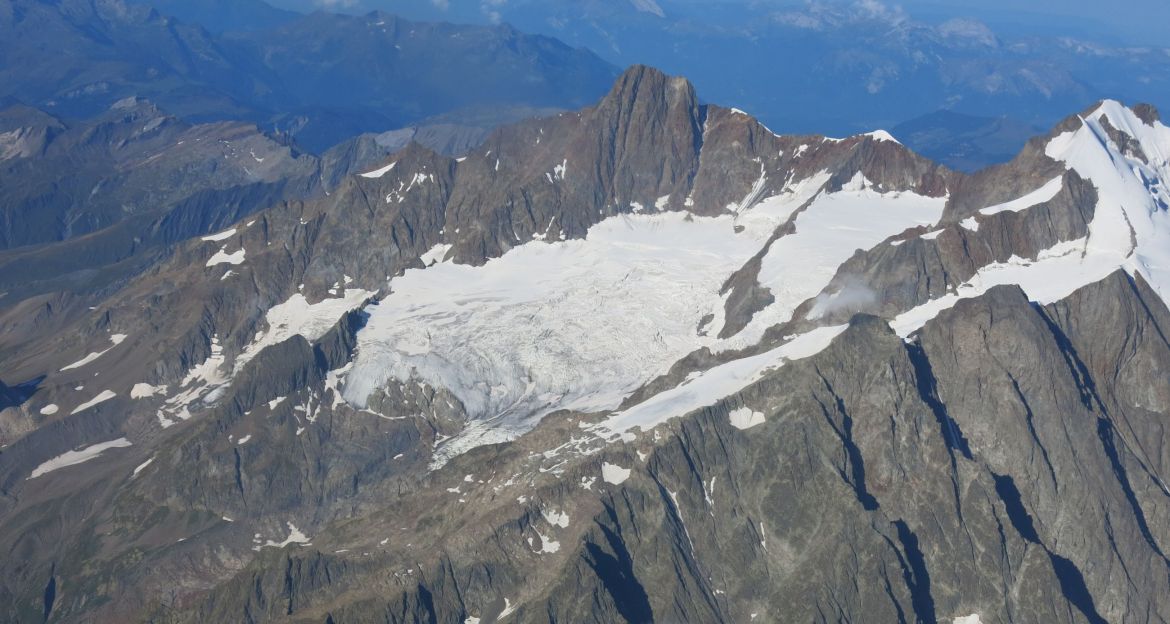 I ghiacciai del Monte Bianco simbolo di natura e cultura 